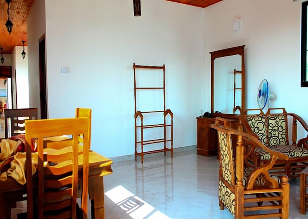 Фото Sunbeam Beach Resort