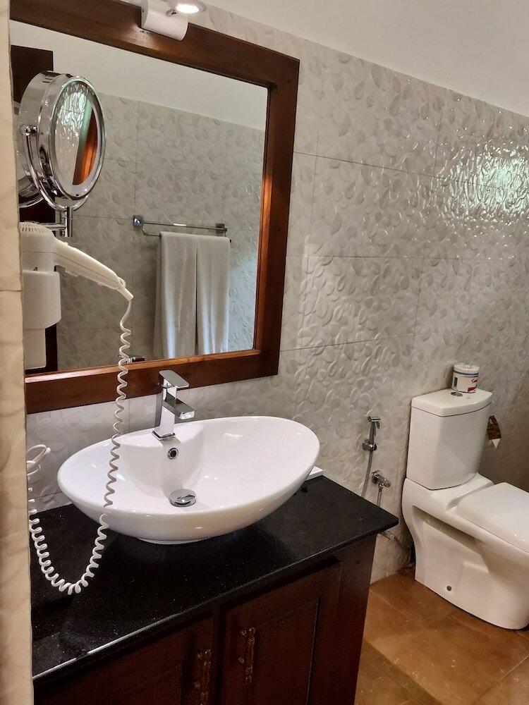 Фото Oreeka - Katunayake Airport Transit Hotels