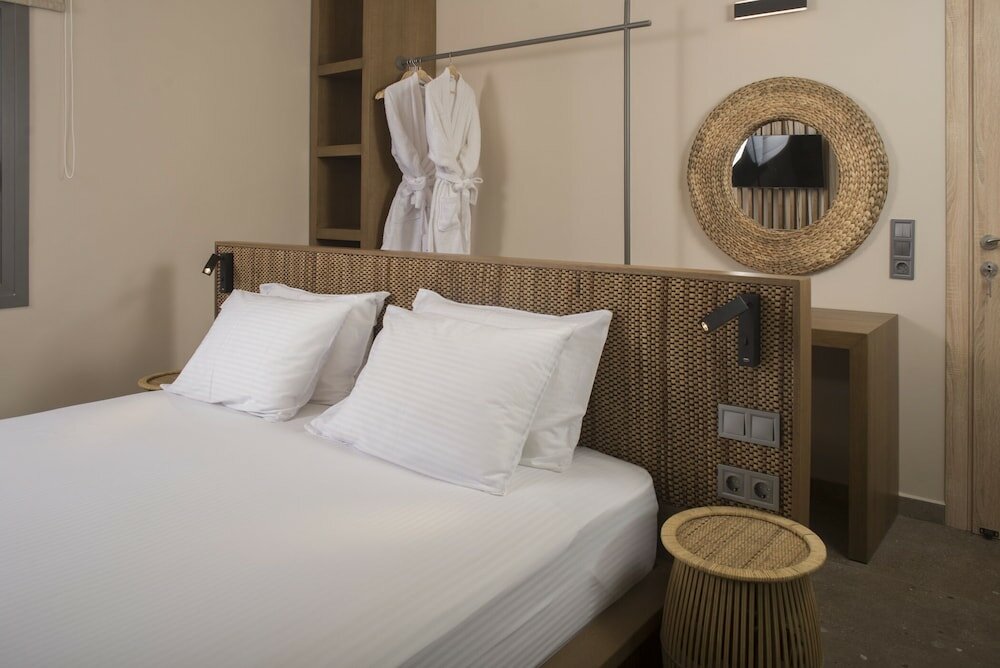 Фото Elaia Grove