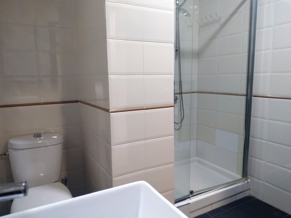 Фото Flats Friends Plaza de la Reina