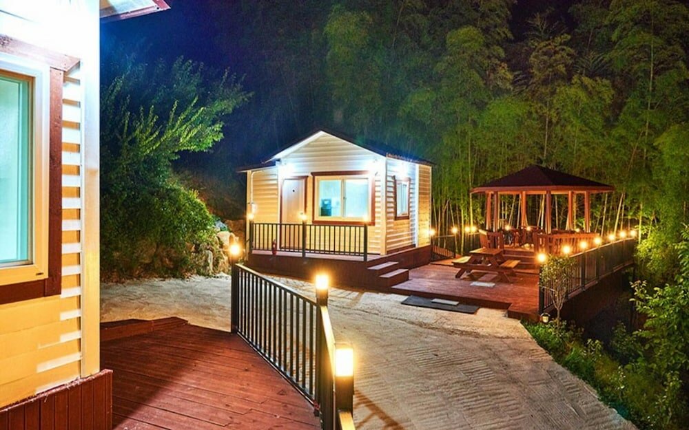 Фото Yeosu Dolsan Healing Pension