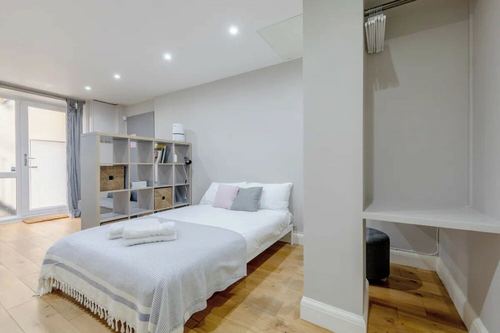Фото Modern Studio Flat - 1 min to Paddington Station