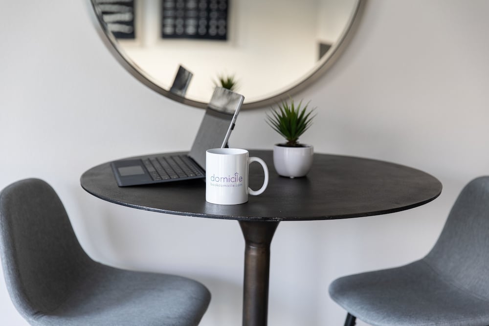 Фото Domicile Suites at Chroma Slu