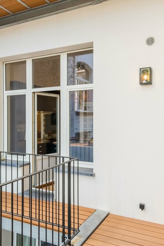 Гостиница Duplex In Art Nouveau House in St Gilles City Center