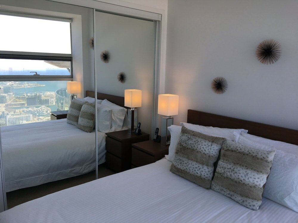 Фото To Stays - York and Lakeshore