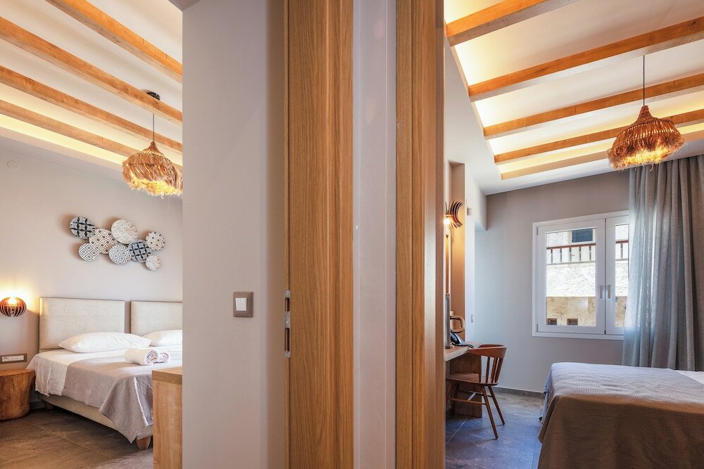 Фото Skipper Beachfront Suites