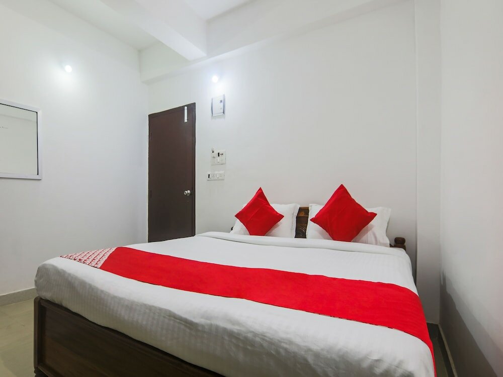 Фото Oyo Flagship 15828 Neexotica