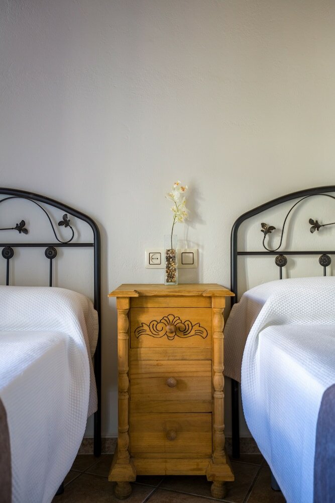 Фото Hostal Valle del Sol Confort Rooms