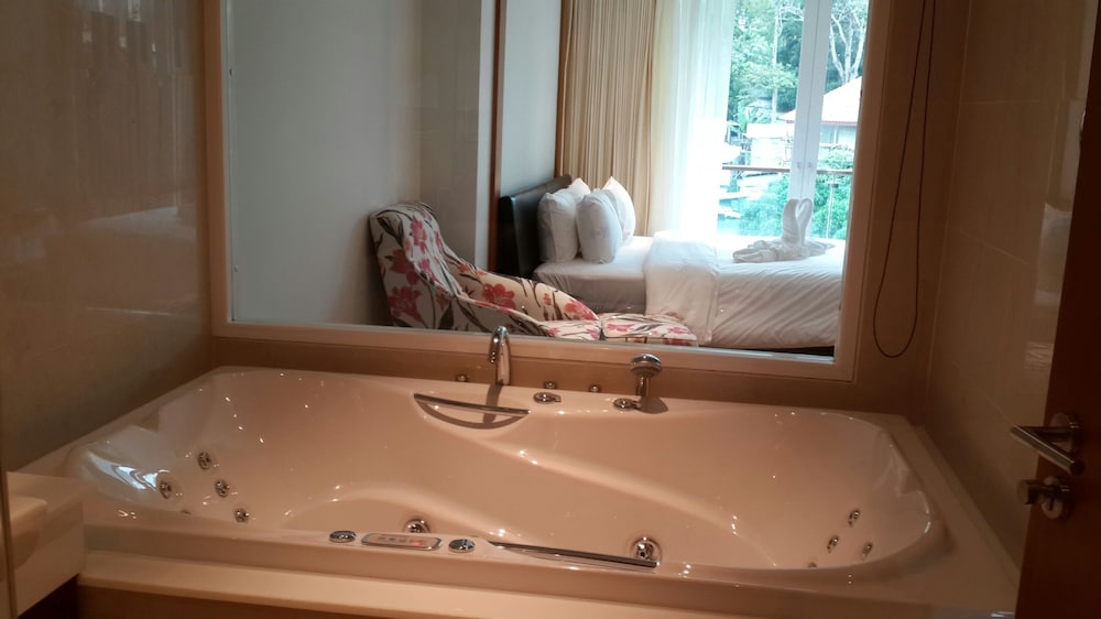 Фото The Privilege Residences