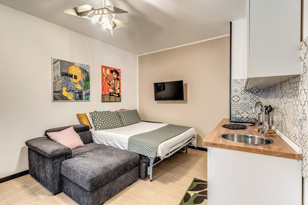 Фото The Quarters Naples Apartment