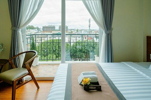 Гостиница BomBo Dalat Hotel в Далате