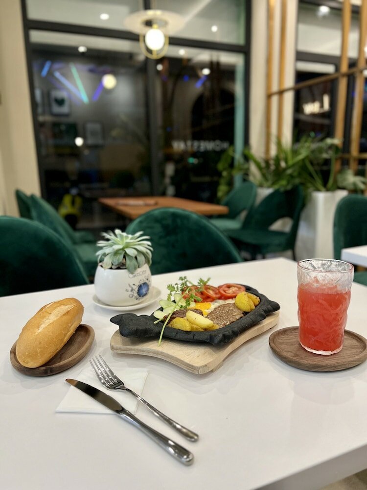 Фото 2Stay Tropical Grand World Phu Quoc