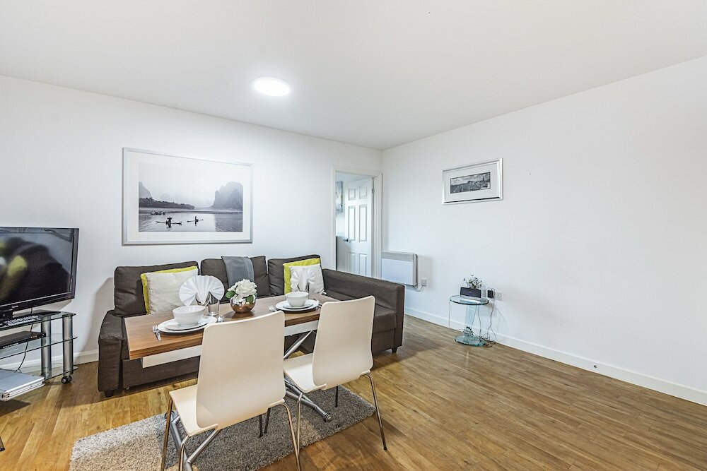 Фото Splendid 3 Bedroom Apartment Marina View