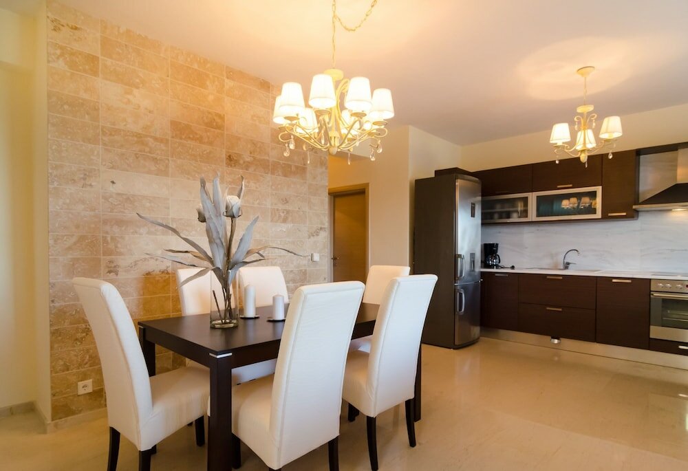 Фото White Rose Villa