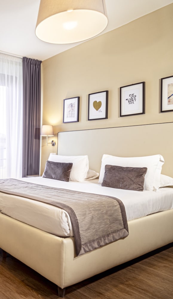 Фото Flom Boutique Hotel