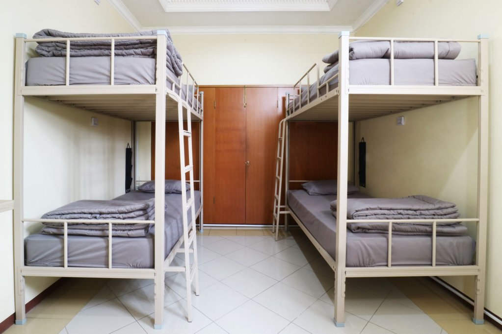 Фото Maharani Guesthouse Tebet Syariah