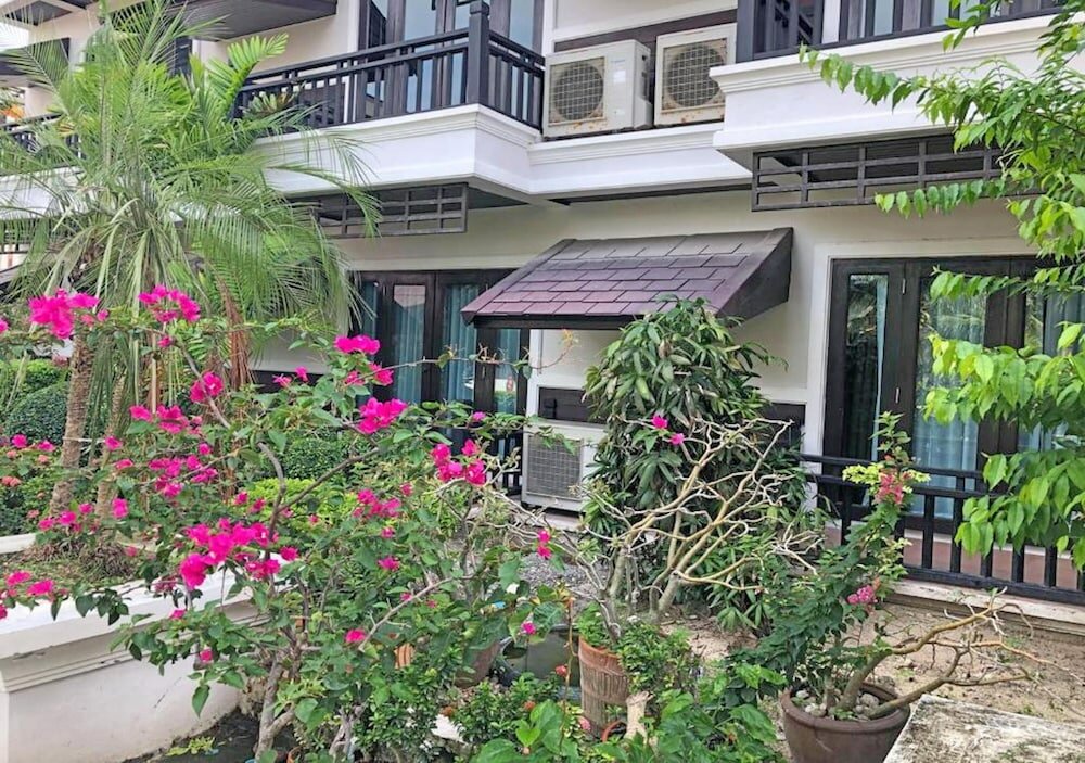 Фото Phi Phi Andaman Legacy Resort