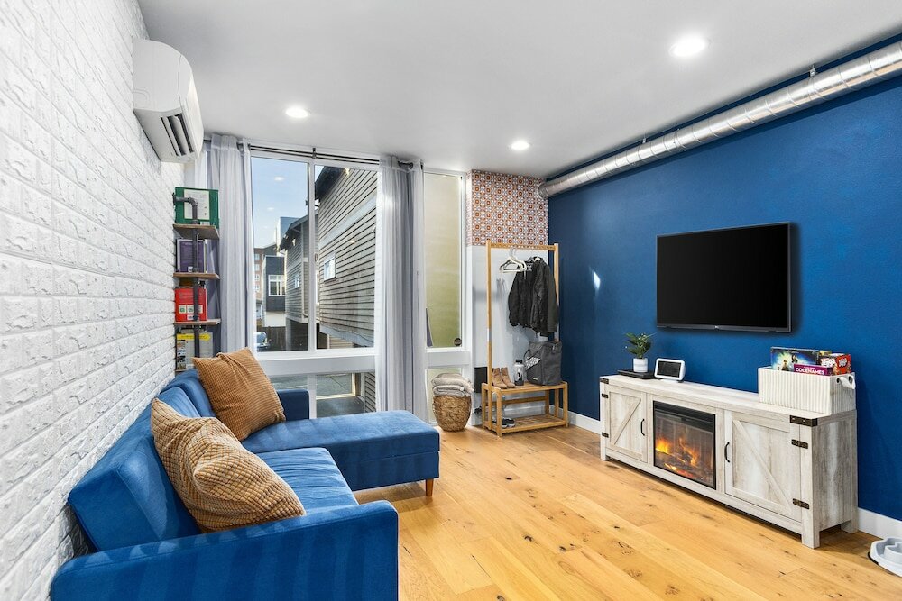 Фото Modern Sustainable Design in Ballard