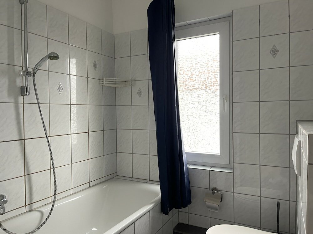 Фото Apartments for fitters i Schützenstr. 4-12 i home2share