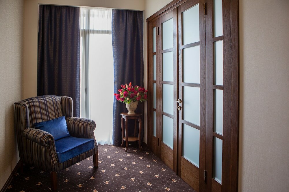 Фото Tbilisi Laerton Hotel