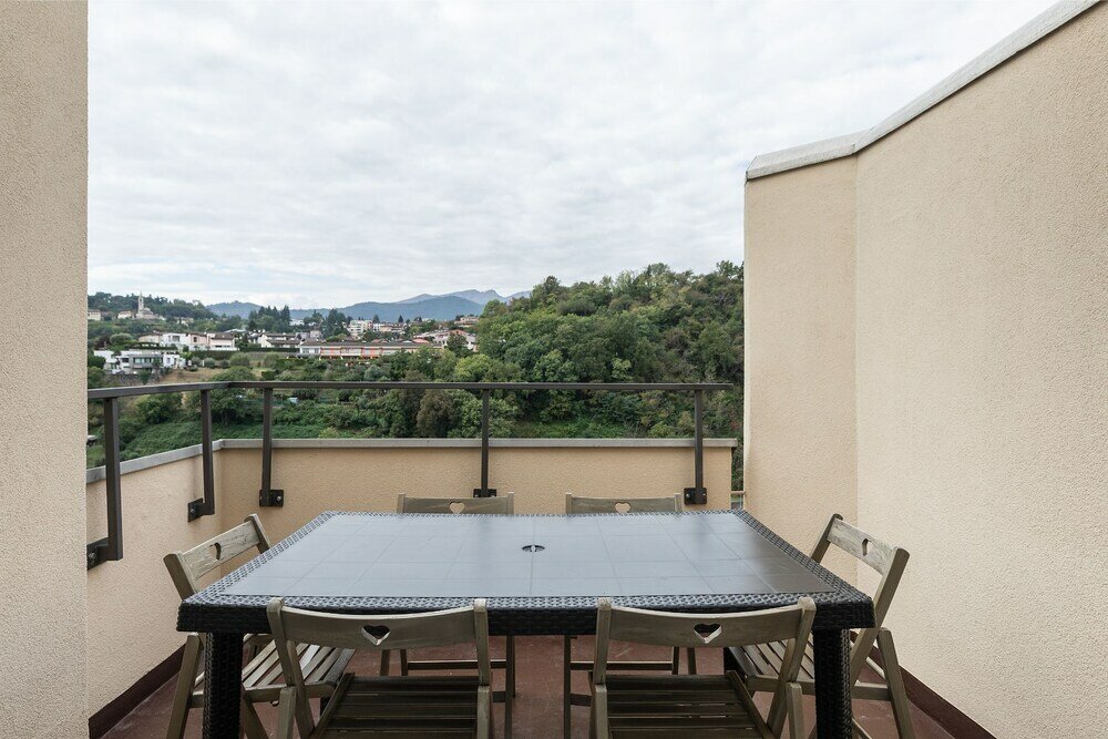 Фото Pazzallo Apartments