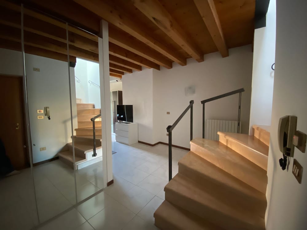 Фото Veronetta 52