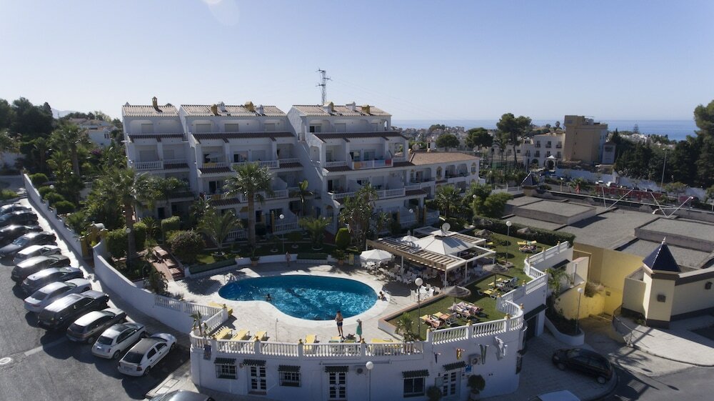 Фото Apartamentos Turísticos Las Rosas de Capistrano