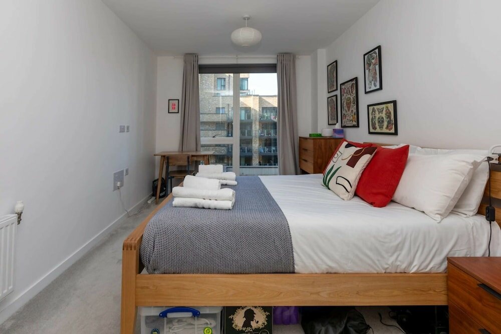 Фото Peaceful & Vibrant 1bd Flat W/balcony- Bow Common!