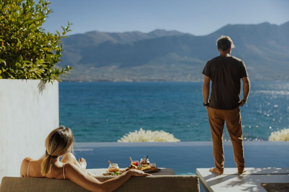 Фото Amethyst Selene Paleros