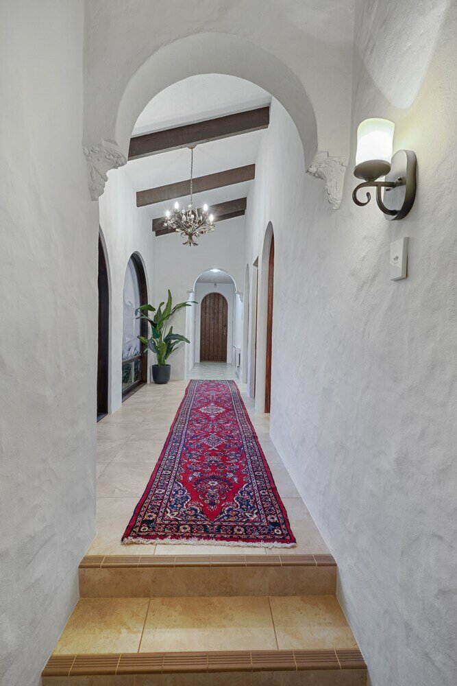 Фото Magnificent Beachfront Mansion - Pool