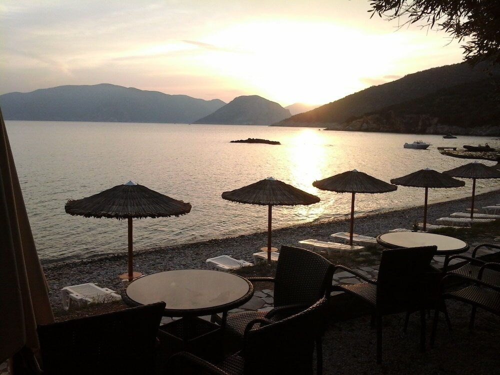 Фото Megalos Mourtias