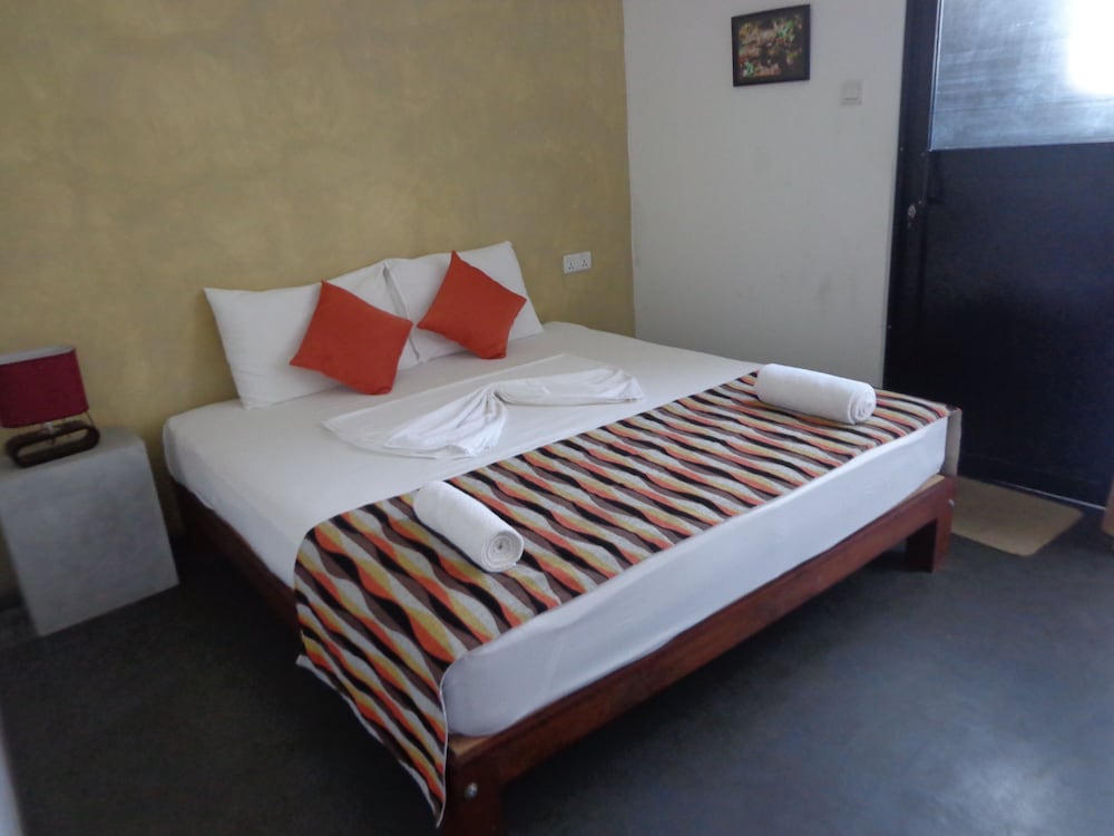 Фото Hotel Star White Negombo