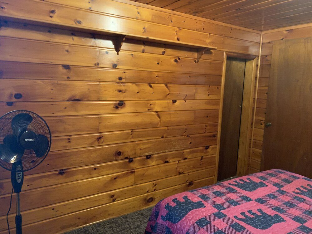 Фото Gresham Shores - Hungry Bear