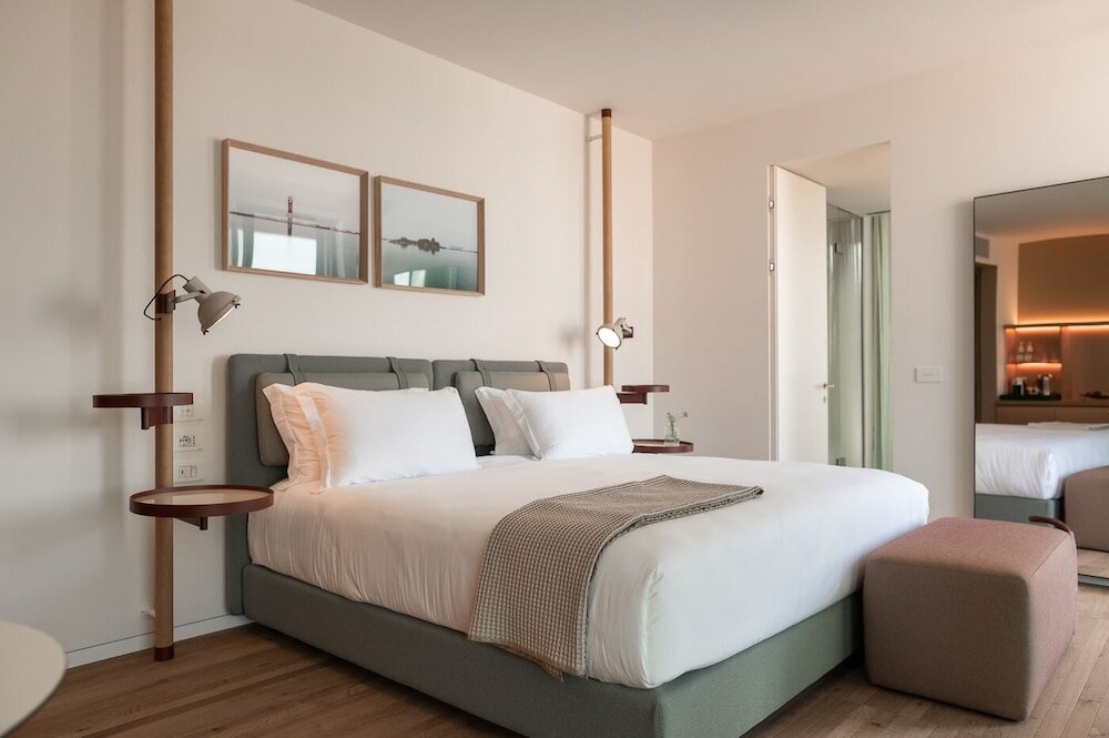 Фото Laguna Faro Suites - Adults Only & Free Beach