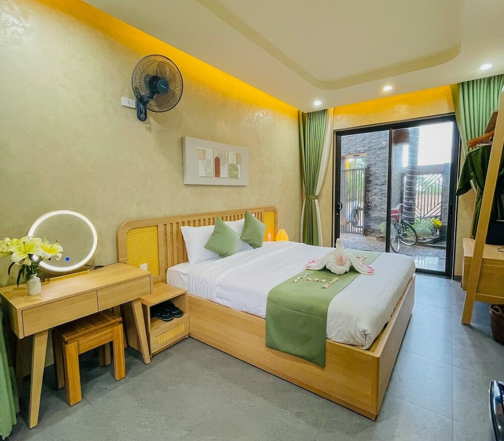 Фото The Linh Seaside Villa Hoi An