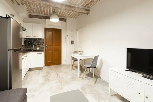 Апартаменты Great brand new 1 bedroom apartment in the center of old Antibes в Жюане-ле-Пен