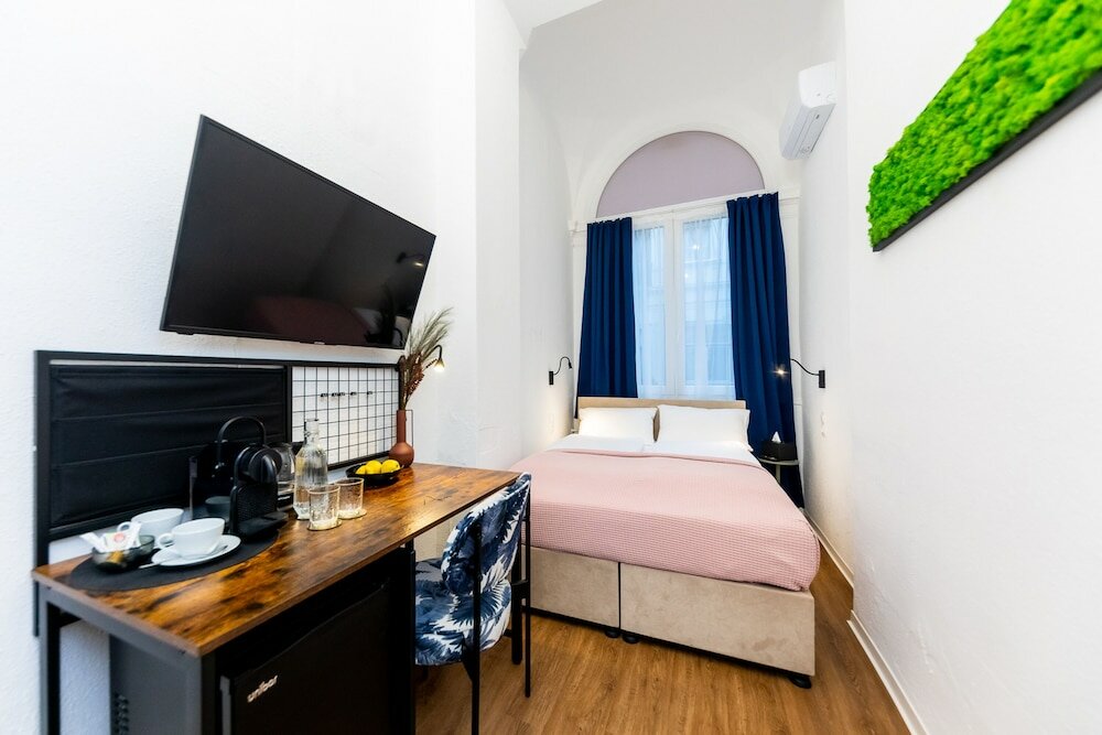 Фото Adagio Downtown Rooms