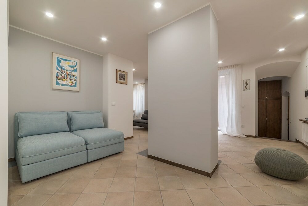 Фото Montecitorio Lovely Apartment