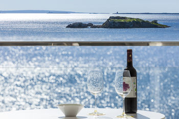 Фото Sud Ibiza Suites