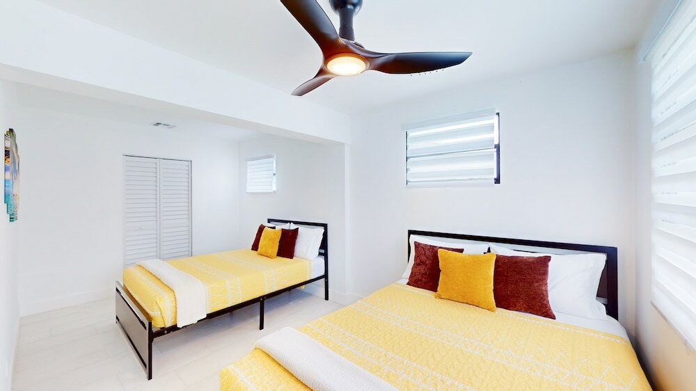 Фото Casa Lucia 5br Luxury Home with Pool