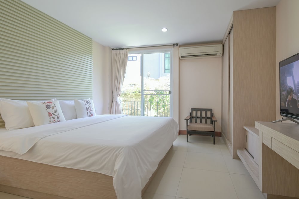 Фото Shamrock Hotel Pattaya