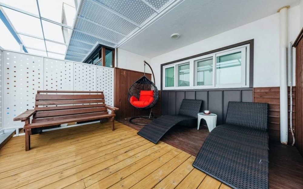 Фото Pohang Cheonnyeonbawi Pension