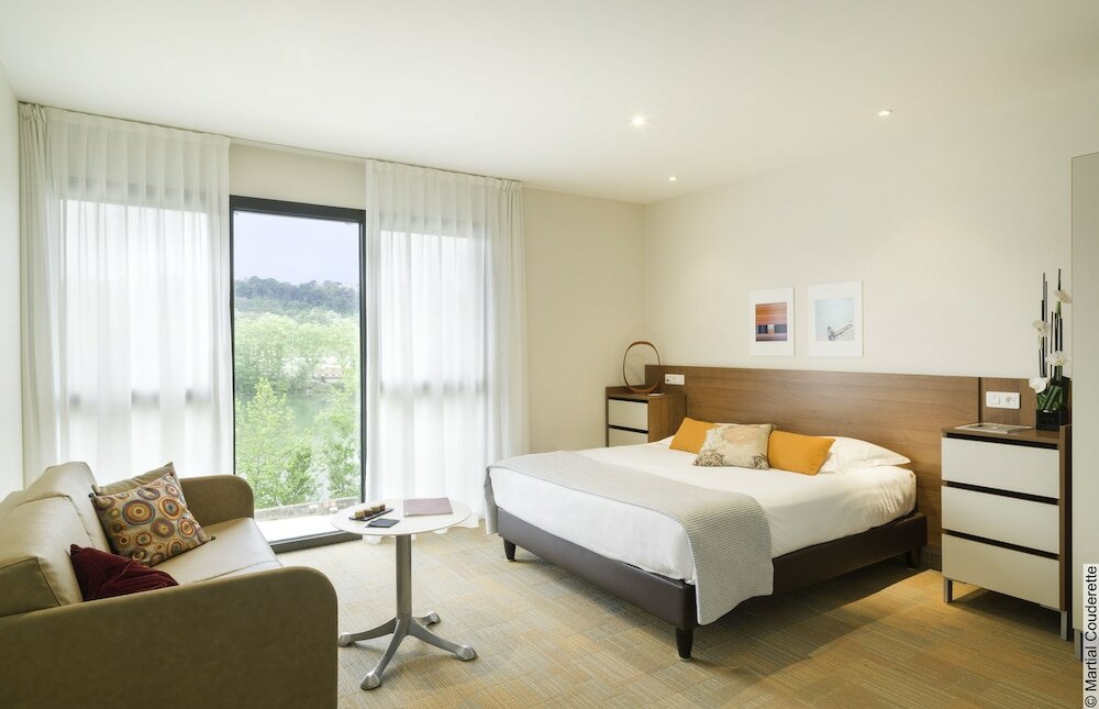 Фото Hotel Lyon Métropole