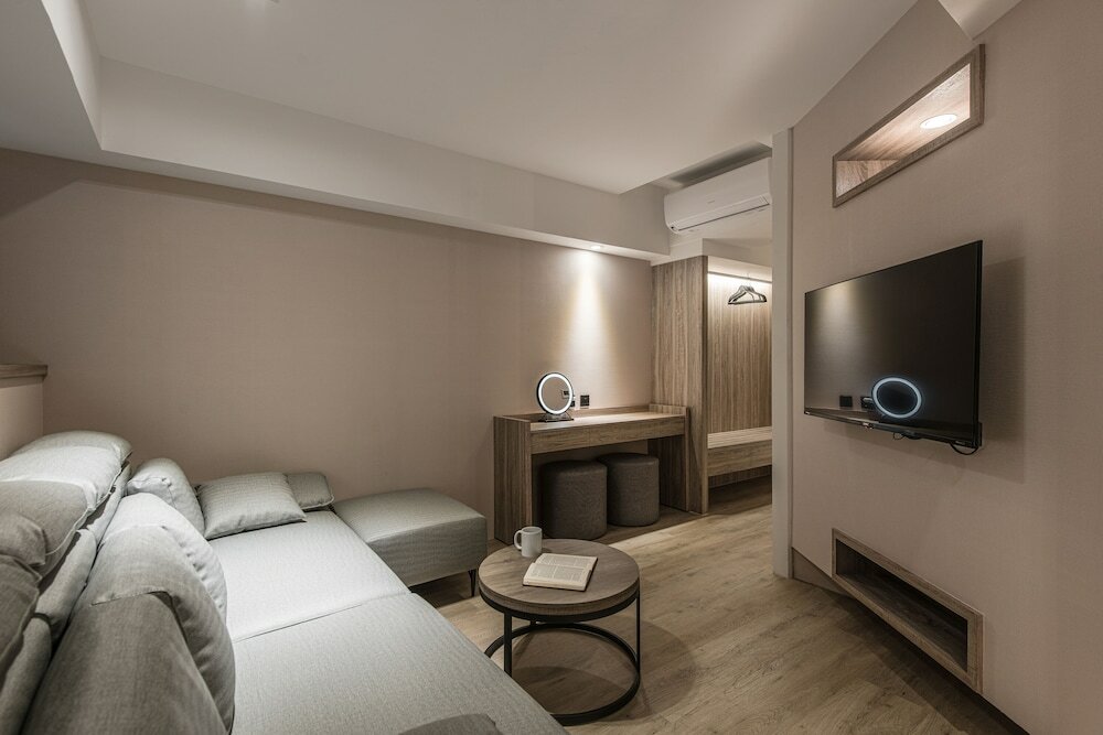 Фото Spring's Rhapsody Hotel