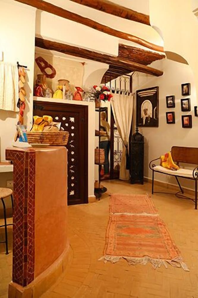 Фото Riad Assaada