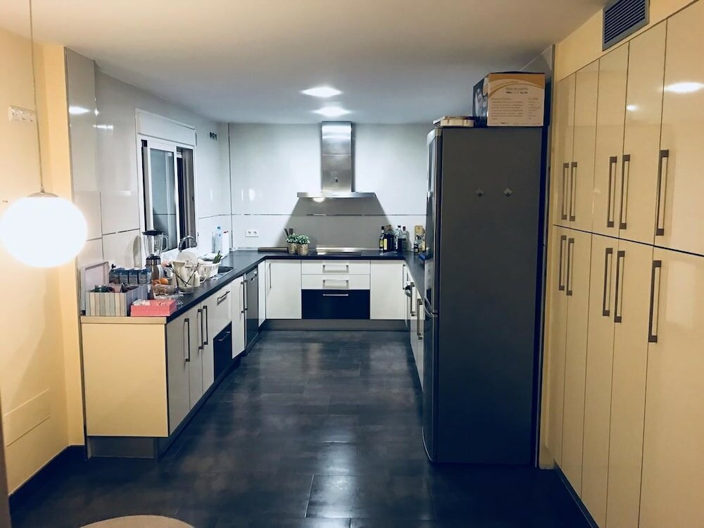 Фото Rooms in Seafront Villa