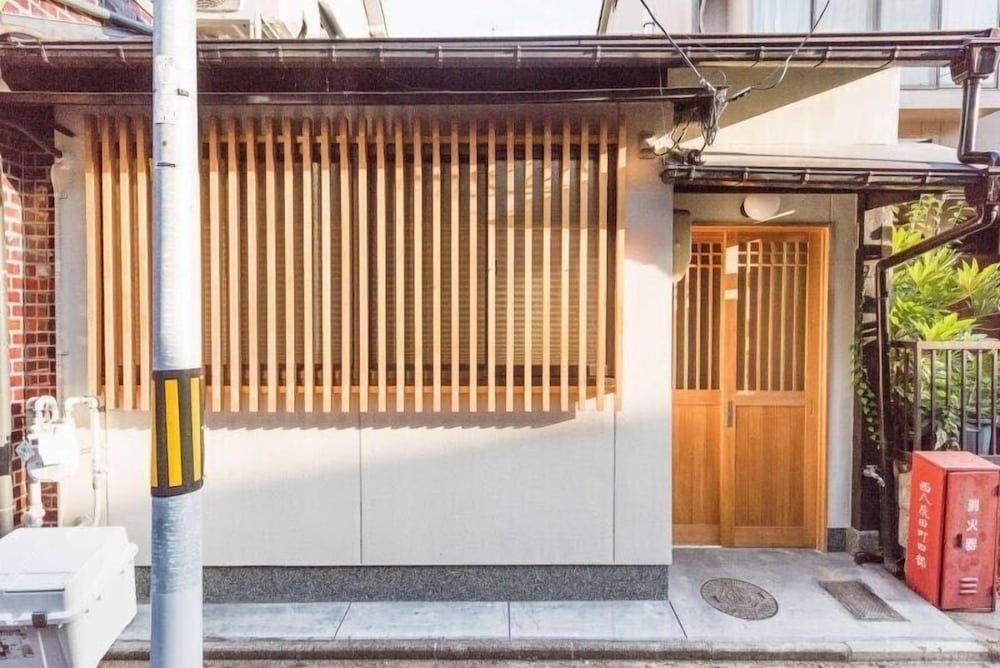 Фото Kyoto Tanbaguchi Classic Japanese House