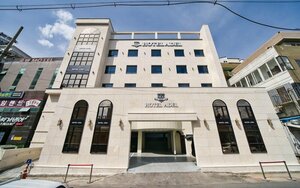 Гостиница Hotel Adele in Gyeongju в Кенджу