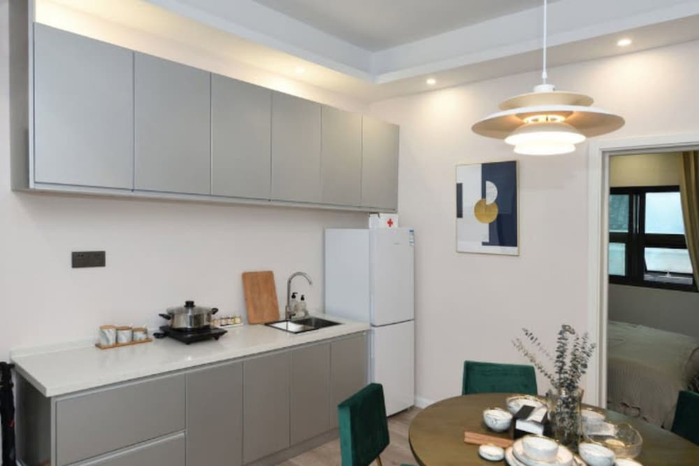 Фото Old Beach Hongkong Style Apartment