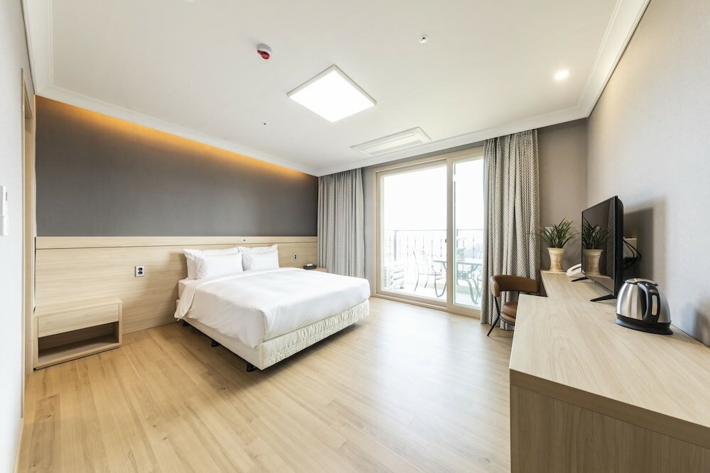 Фото Baekhak Jayuro Resort